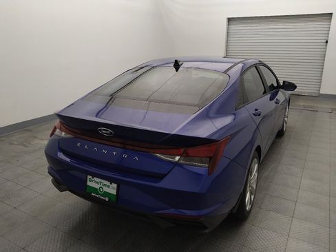 Used 2023 Hyundai Elantra SEL FWD image 7