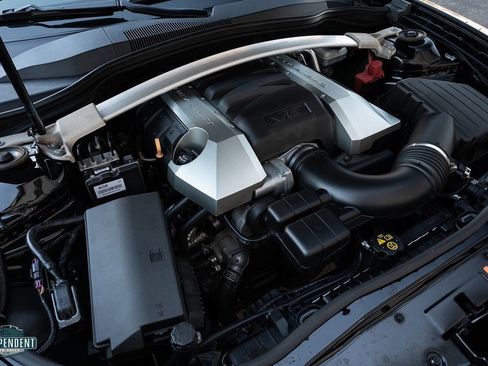 Used 2011 Chevrolet Camaro SS w/ RS Package image 10