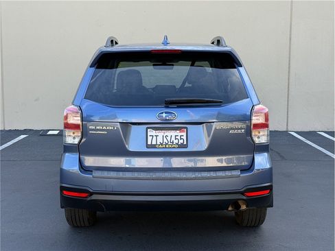 Used 2017 Subaru Forester 2.5i Premium w/ All-Weather Package AWD/4WD image 5