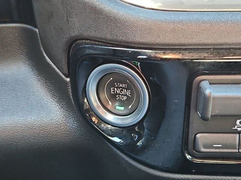 Used 2023 Chevrolet Silverado 1500 RST AWD/4WD image 16