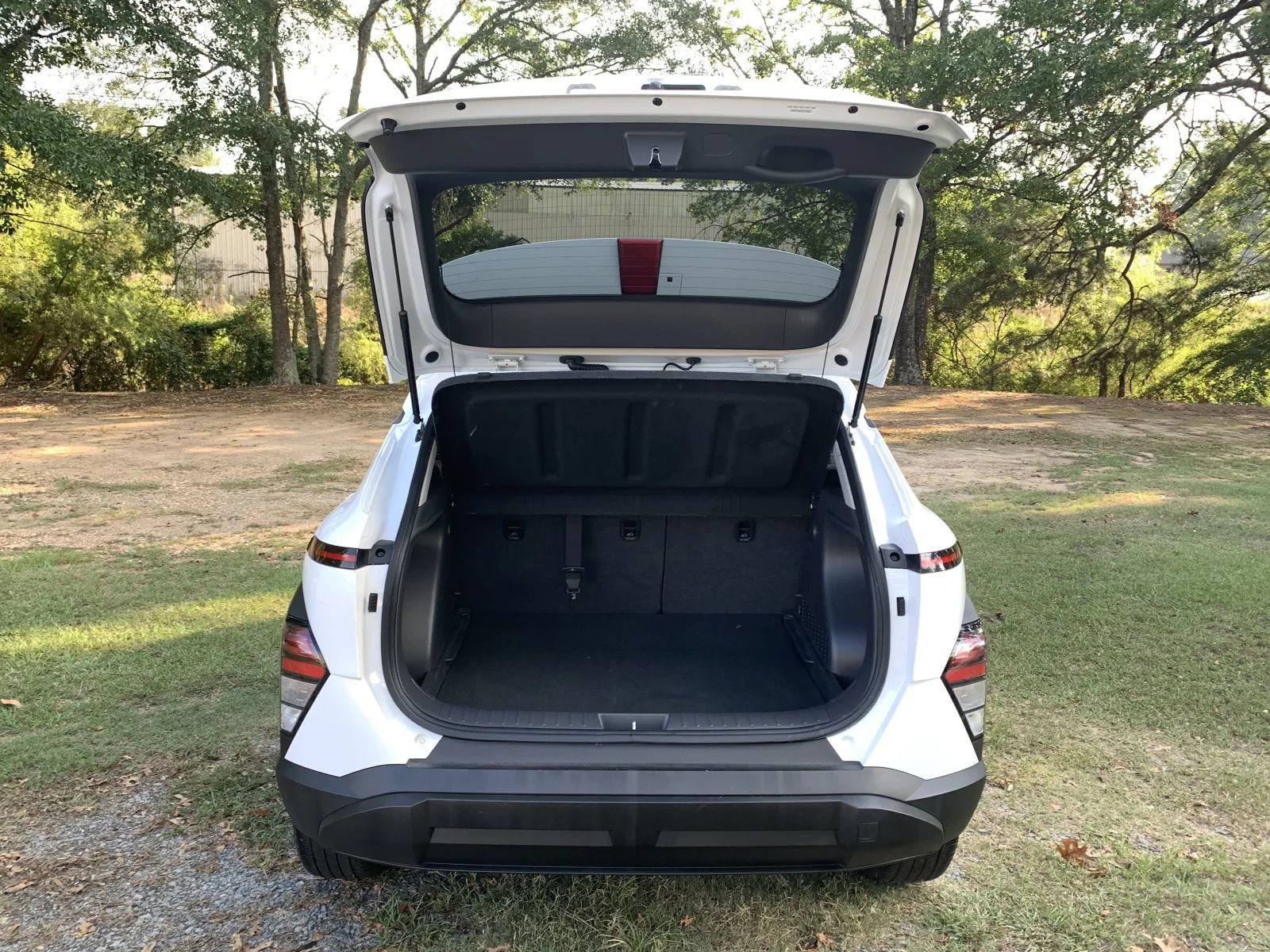 Used 2025 Hyundai Kona SEL FWD image 9