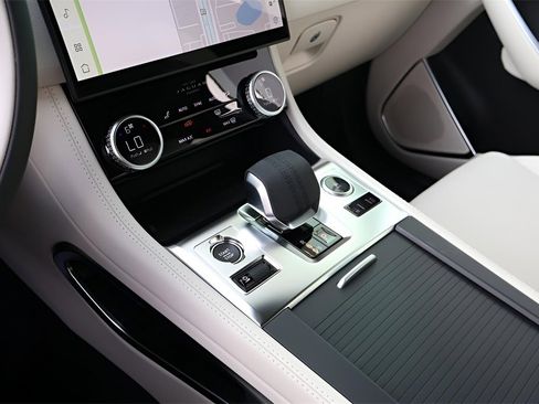 New 2026 Jaguar F-PACE R-Dynamic S image 27