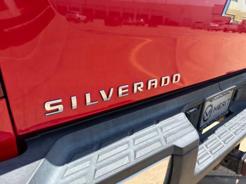 Used 2007 Chevrolet Silverado 2500 LT w/ 1LT Convenience Package AWD/4WD image 17