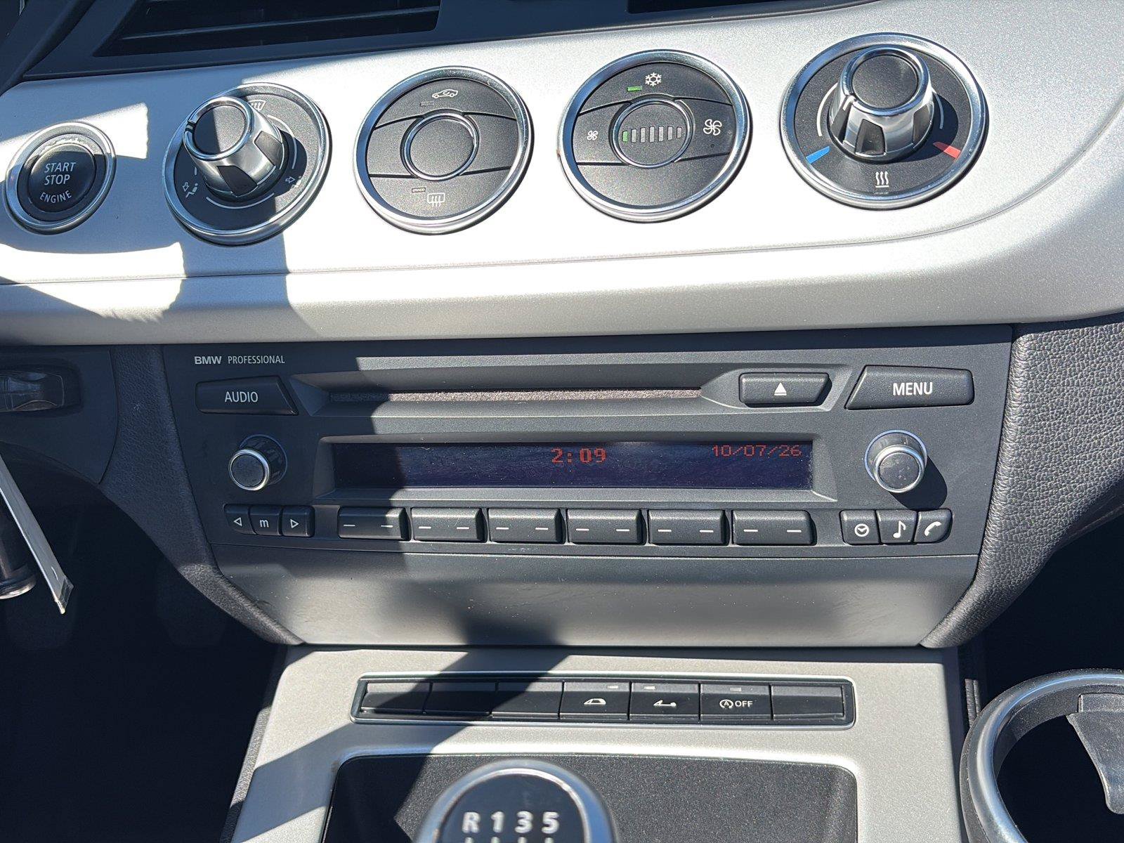 Used 2012 BMW Z4 sDrive28i RWD image 18