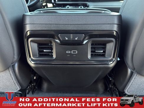 Used 2025 GMC Sierra 2500 AT4X AWD/4WD image 33