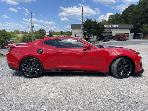 Used 2022 Chevrolet Camaro ZL1 w/ LPO, ZL1 Protection Package RWD image 23