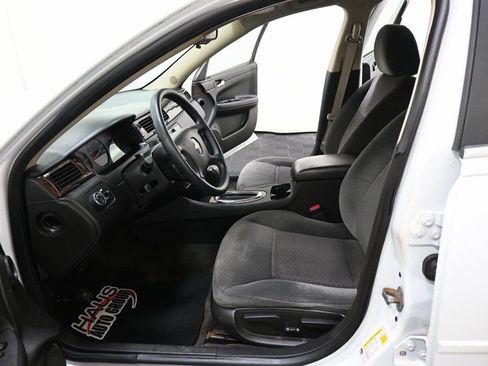 Used 2014 Chevrolet Impala Limited LS image 6