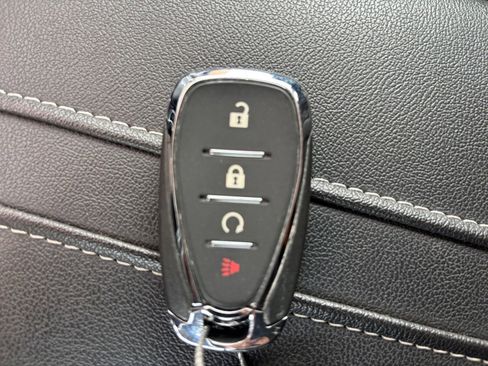 Used 2025 Chevrolet Blazer LT image 22