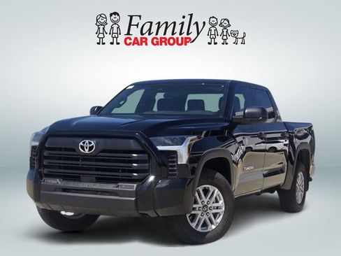 Used 2025 Toyota Tundra SR5 AWD/4WD image 1