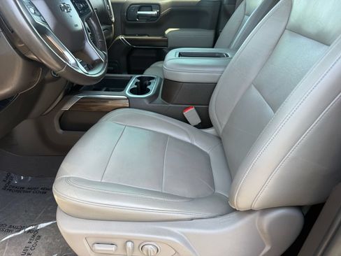 Used 2020 Chevrolet Silverado 1500 LT Trail Boss AWD/4WD image 13