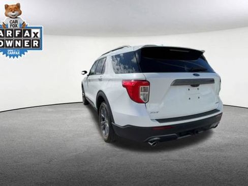 Used 2023 Ford Explorer XLT w/ Equipment Group 202A AWD/4WD image 8