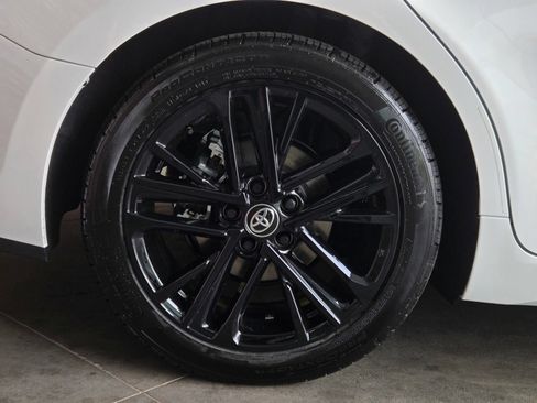 Used 2026 Toyota Camry SE FWD image 5