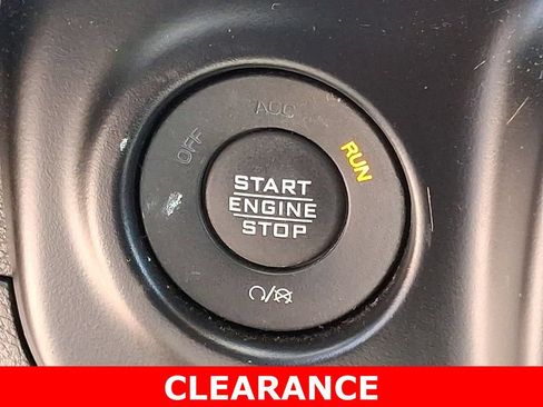 Used 2022 Jeep Gladiator Sport AWD/4WD image 23