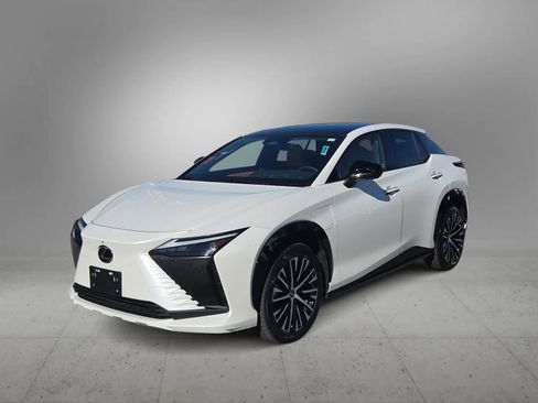 Used 2023 Lexus RZ 450e Premium image 5