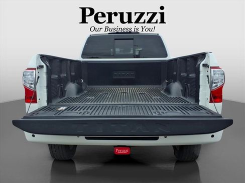 Certified 2024 Nissan Titan SV w/ SV Convenience Package image 20