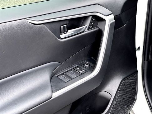 Used 2024 Toyota RAV4 XLE Premium image 12