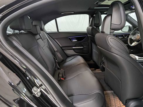Used 2025 Mercedes-Benz C 300 4MATIC Sedan image 15
