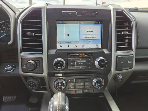 Used 2018 Ford F150 Lariat w/ Equipment Group 502A Luxury AWD/4WD image 39