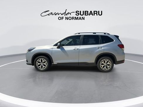 Used 2024 Subaru Forester Premium AWD/4WD image 5