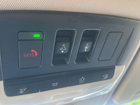 Used 2024 Mitsubishi Outlander SEL AWD/4WD image 29