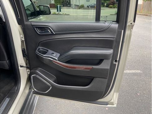 Used 2017 GMC Yukon XL SLT image 23