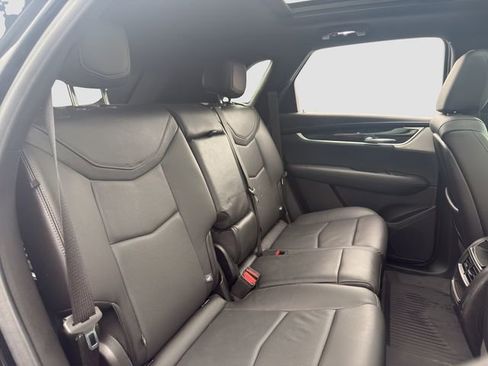 Used 2020 Cadillac XT5 Premium Luxury AWD/4WD image 18