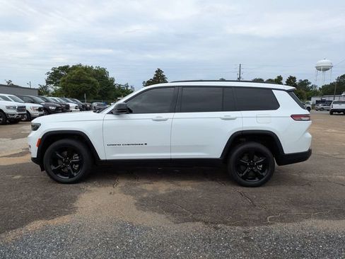 Used 2023 Jeep Grand Cherokee L Limited w/ Luxury Tech Group II AWD/4WD image 7