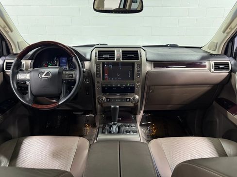 Used 2014 Lexus GX 460 Luxury w/ Driver Support Package AWD/4WD image 18