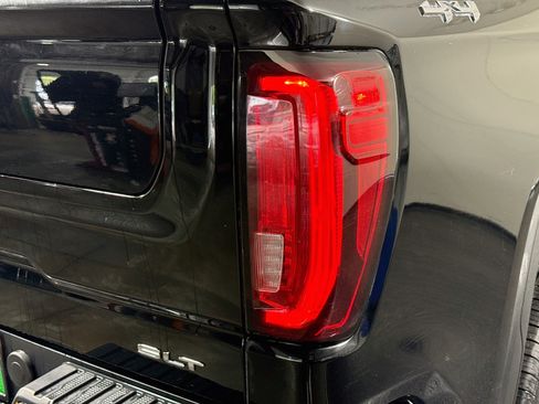 Used 2019 GMC Sierra 1500 SLT w/ SLT Convenience Package AWD/4WD image 30