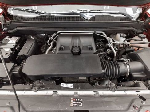 Used 2025 Chevrolet Colorado W/T w/ Advanced Trailering Package image 3