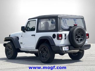 Used 2025 Jeep Wrangler Sport AWD/4WD video 2