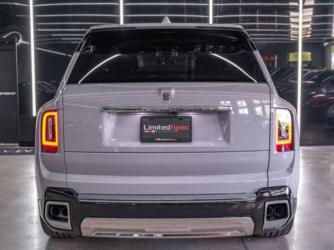 Used 2026 Rolls-Royce Cullinan AWD/4WD image 10
