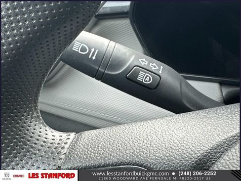 Used 2025 Chevrolet TrailBlazer LT FWD image 26