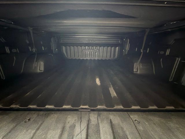 Used 2023 GMC Sierra 1500 AT4 w/ AT4 Premium Package AWD/4WD image 14