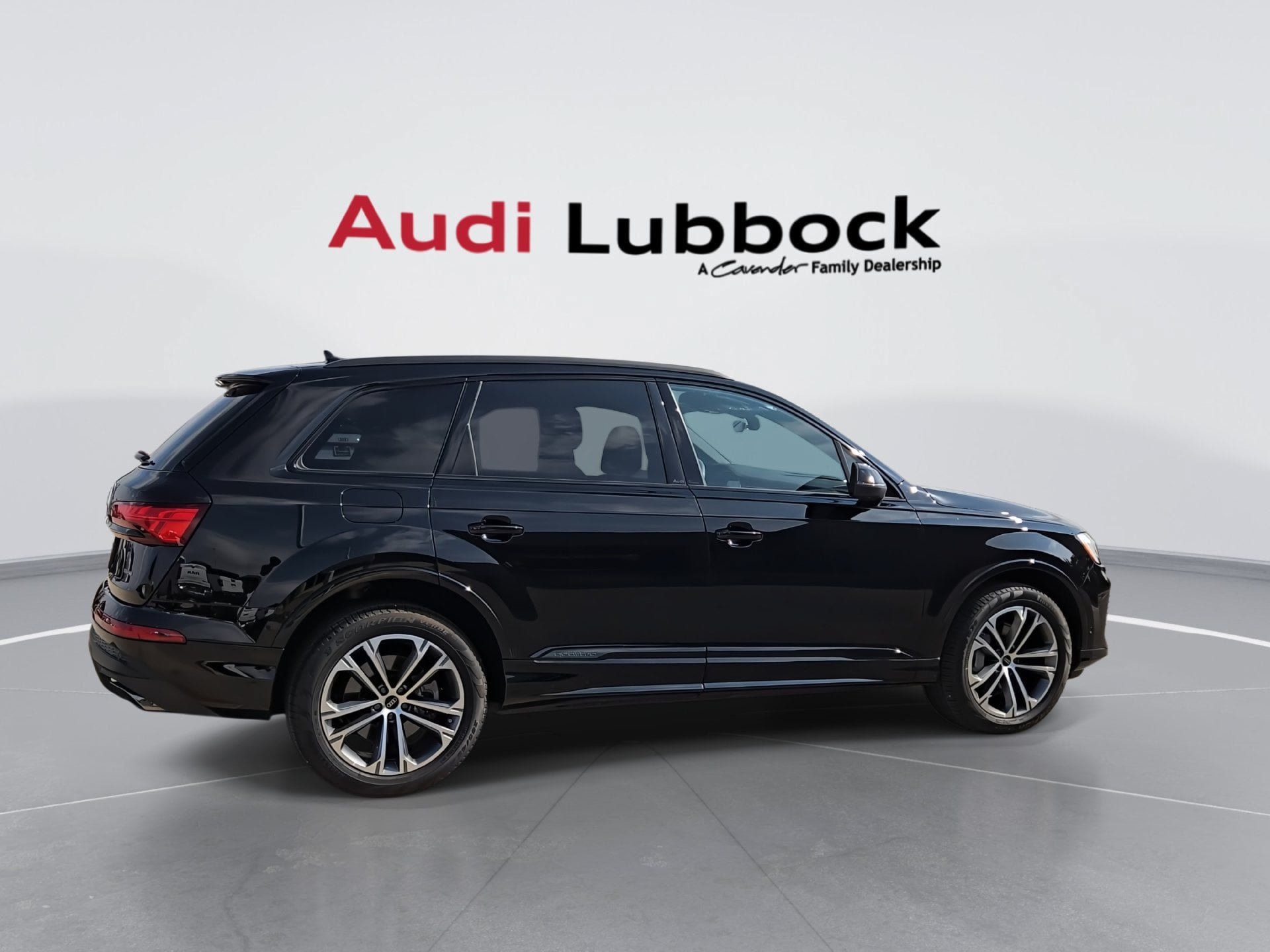 Used 2026 Audi Q7 3.0T Premium w/ Convenience Plus Package AWD/4WD image 9