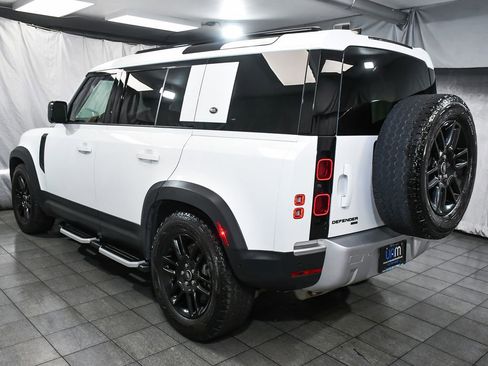 Used 2023 Land Rover Defender 110 SE AWD/4WD image 4