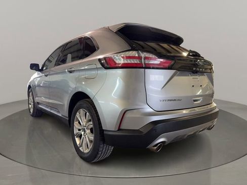Used 2022 Ford Edge Titanium image 5