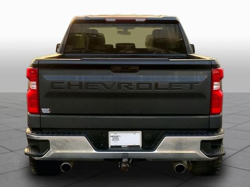 Used 2021 Chevrolet Silverado 1500 LT RWD image 5