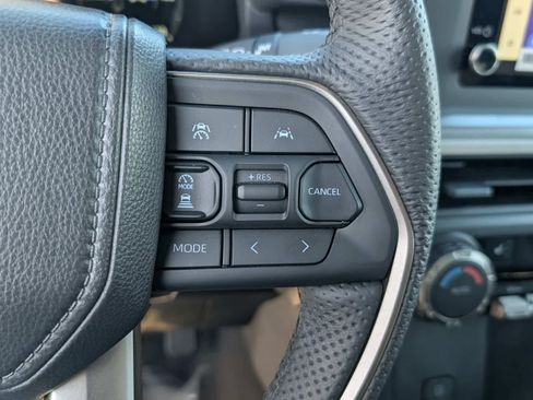 Used 2025 Toyota Tacoma TRD Off-Road image 20