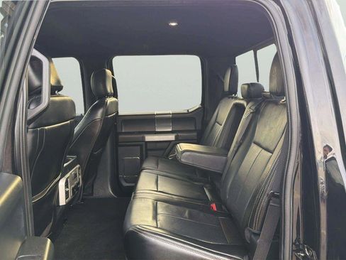 Used 2019 Ford F150 Lariat image 17