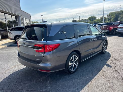Used 2024 Honda Odyssey Touring image 7