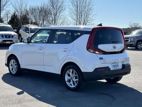 Used 2020 Kia Soul S image 32