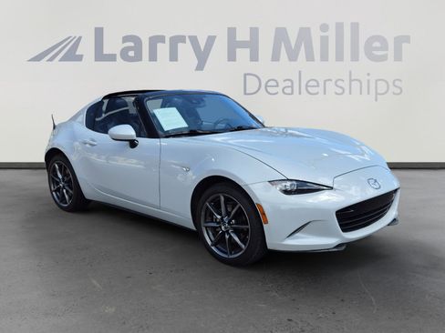 Used 2019 MAZDA MX-5 Miata RF Grand Touring image 13