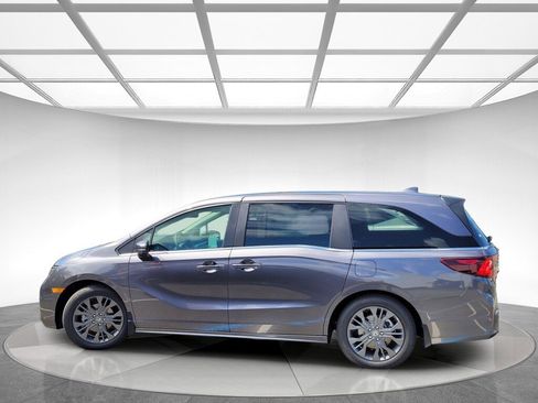 New 2026 Honda Odyssey Touring image 6