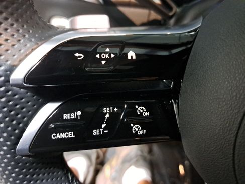 Used 2026 Mercedes-Benz GLC 300 4MATIC image 18