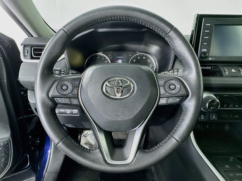 Certified 2021 Toyota RAV4 XLE Premium AWD/4WD image 11