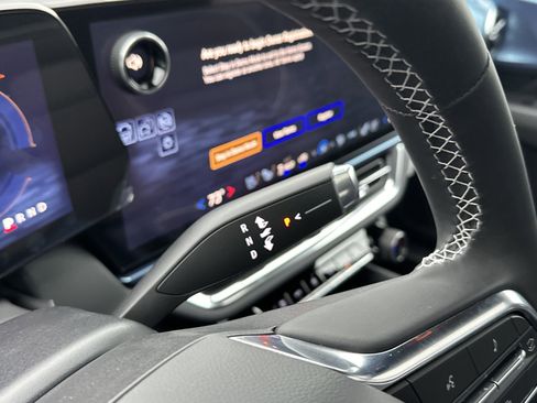 New 2026 Chevrolet Equinox EV LT image 20