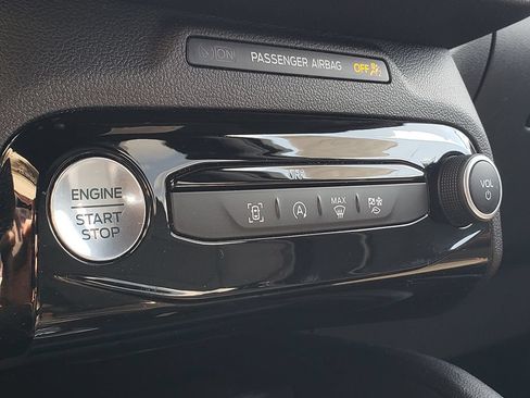 Certified 2023 Ford Escape ST-Line w/ Tech Pack #1 FWD image 29