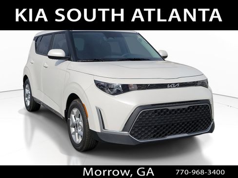 Used 2025 Kia Soul LX w/ LX Technology Package image 1