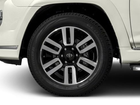 Used 2018 Toyota 4Runner Limited AWD/4WD image 5